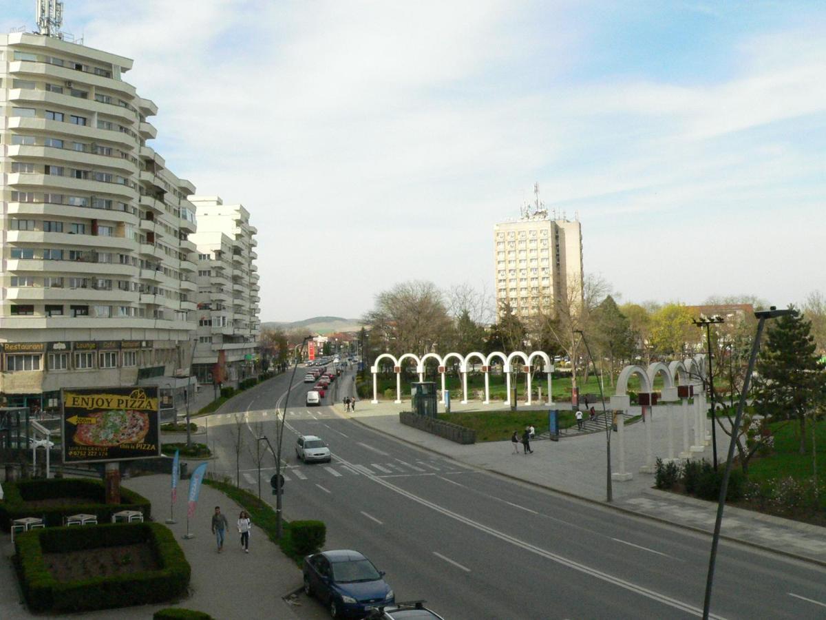 Studio Panoramic With Balcony And Parcul Unirii View Алба-Юлия Экстерьер фото